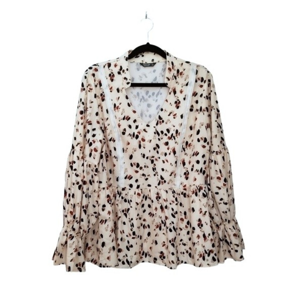SHEIN Cream Dalmatian Print Top NWOT Size 1XL  4 0126